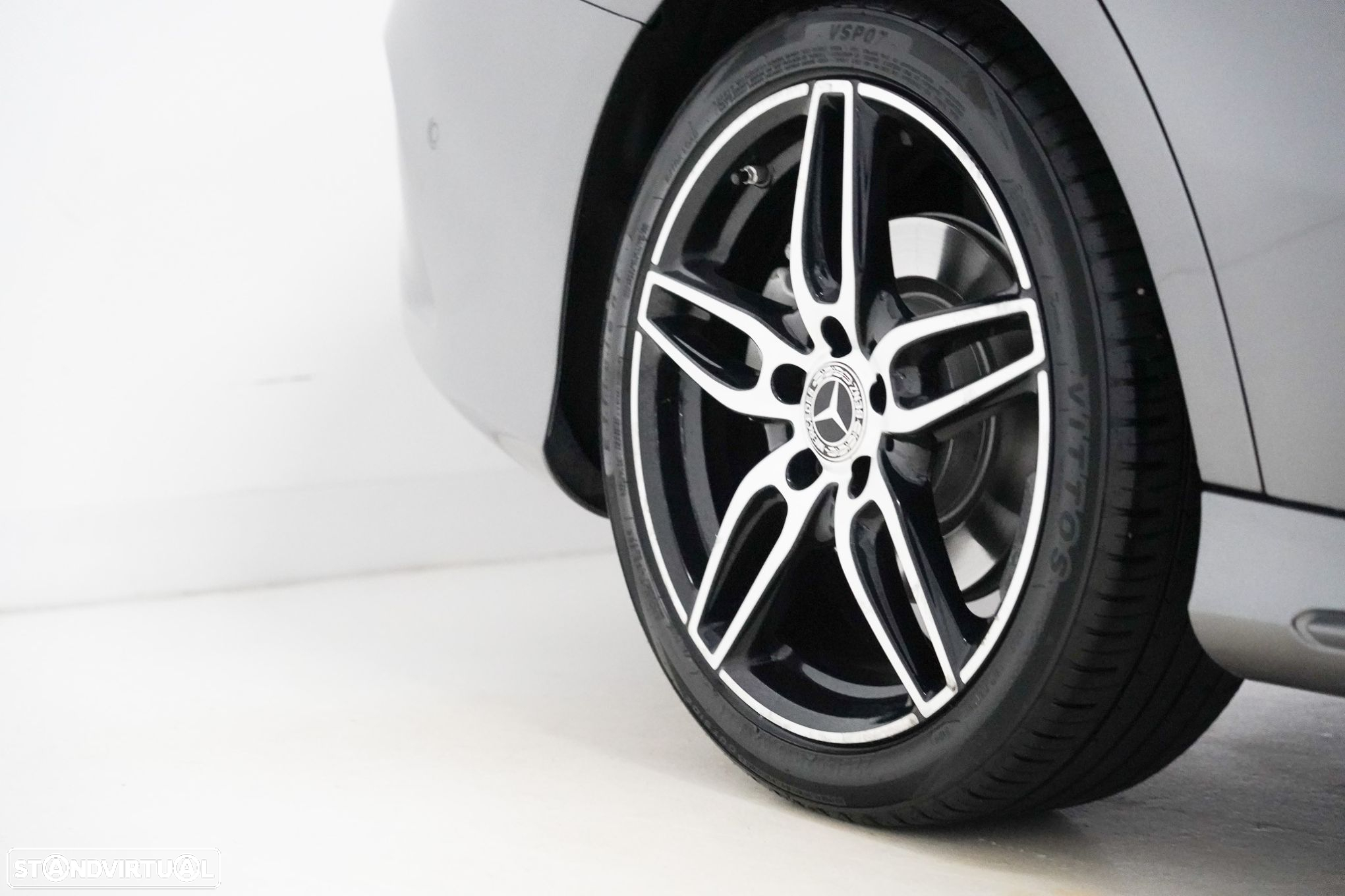 Mercedes-Benz CLA 200 - 17