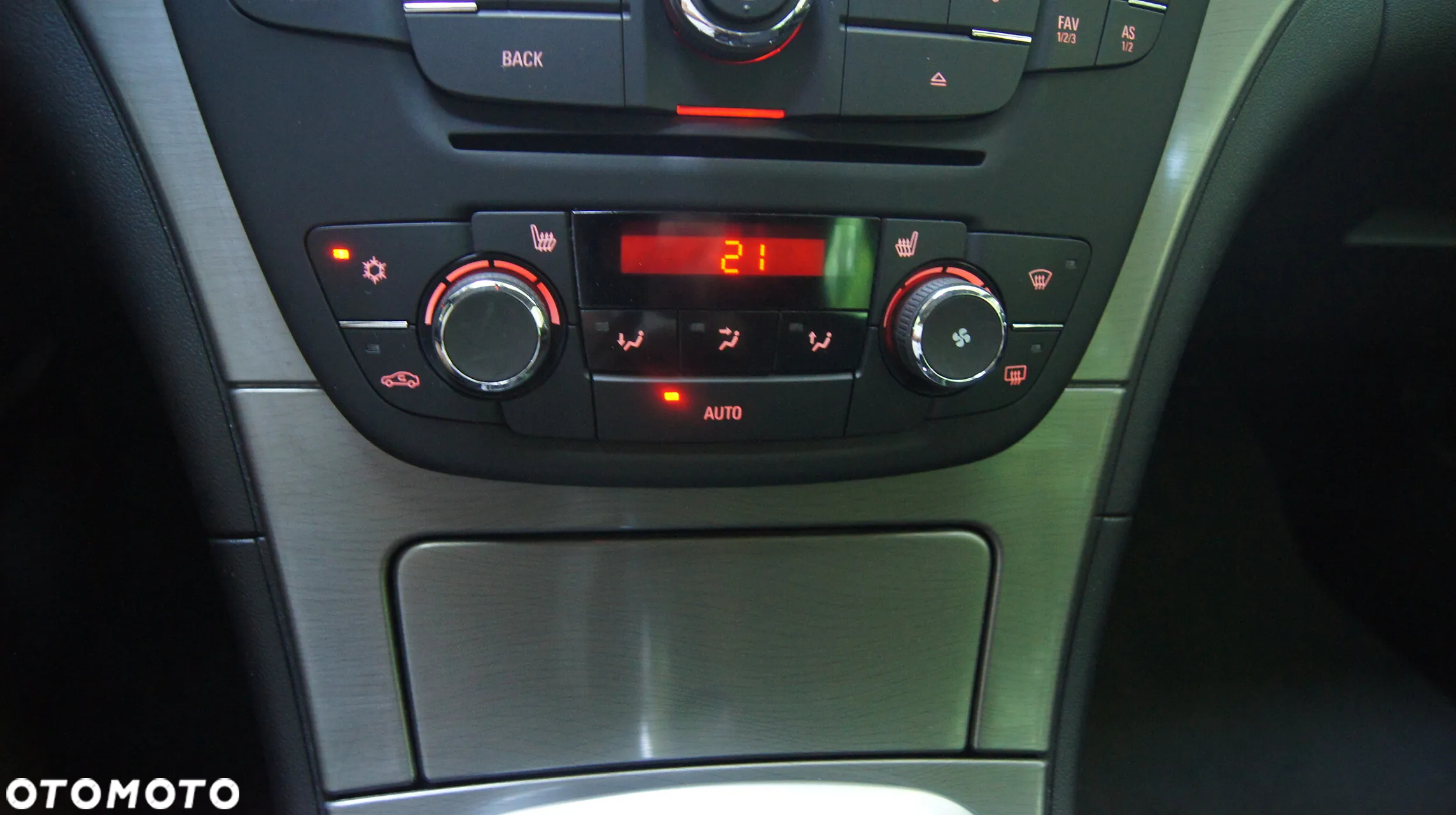 Opel Insignia 1.8 Sports Tourer - 20