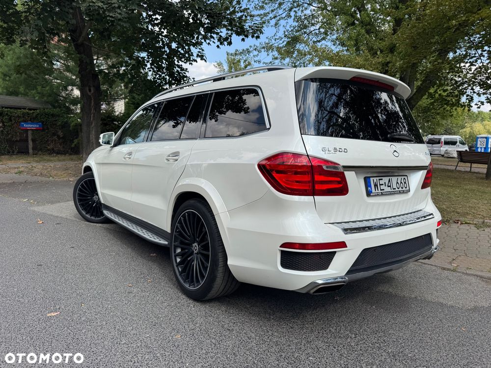 Mercedes-Benz GL 500 4-Matic - 11