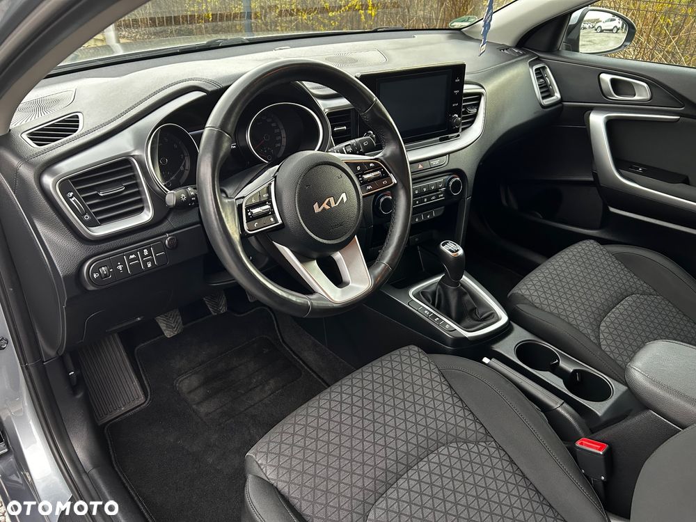 Kia Ceed 1.5 T-GDI OPF Vision - 22