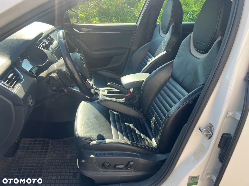 Skoda Octavia 2.0 TDI DSG RS - 10