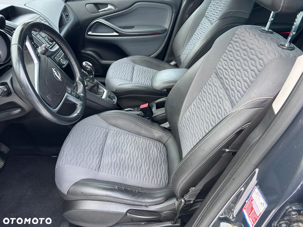 Opel Zafira - 17