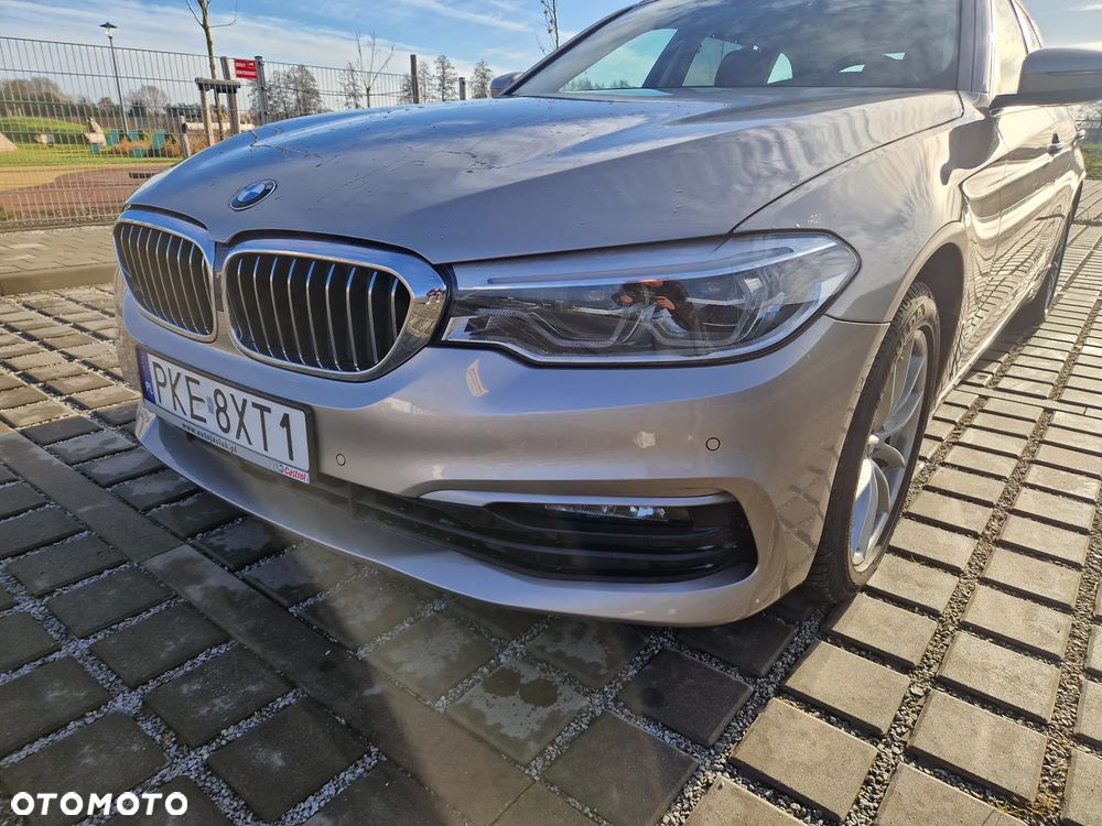 BMW Seria 5 520d xDrive - 6