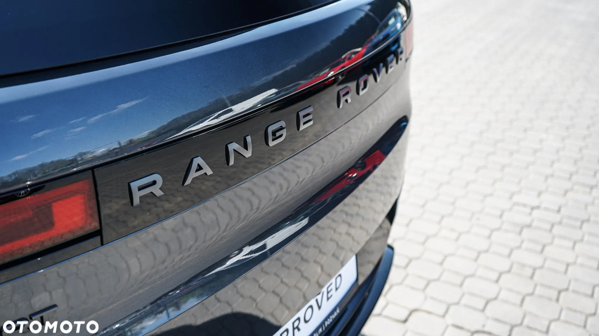 Land Rover Range Rover Sport D300 Dynamic SE - 10