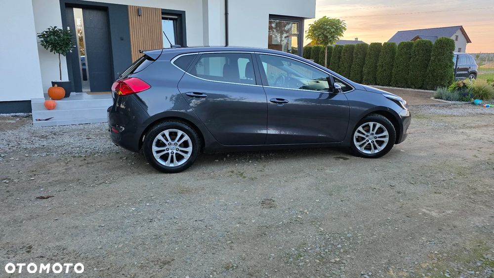 Kia Ceed 2015 photo 5