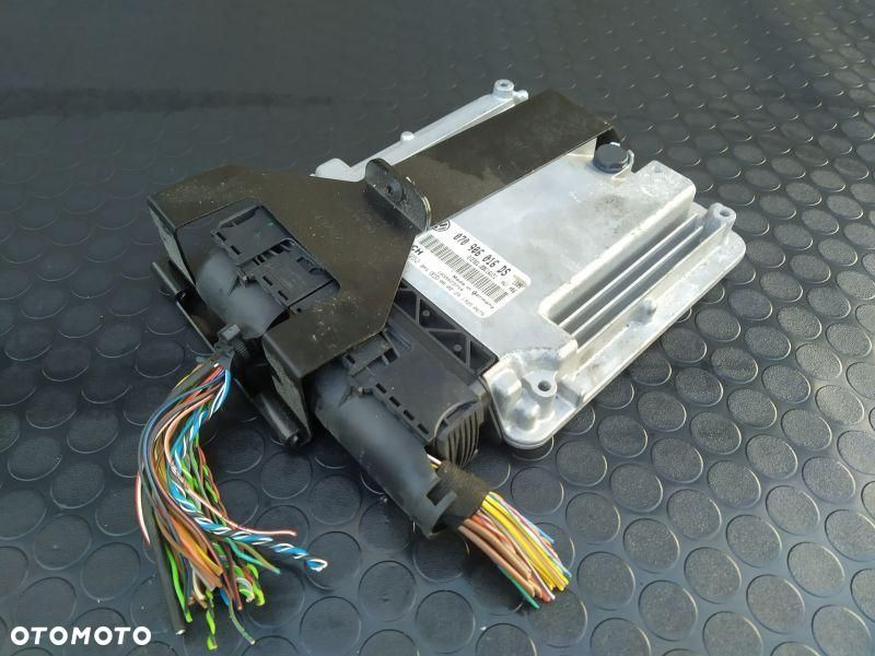 STEROWNIK SILNIKA 2.5 TDI VW TRANSPORTER T5  MULTIVAN 070906016DS