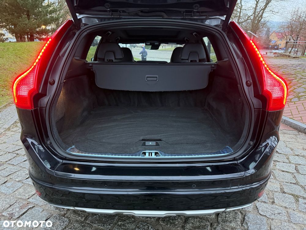 Volvo XC 60 D4 Geartronic Ocean Race - 24