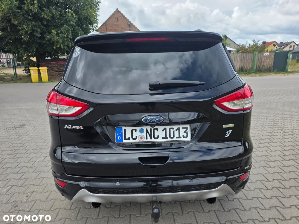 Ford Kuga 1.5 EcoBoost 2x4 Titanium - 6
