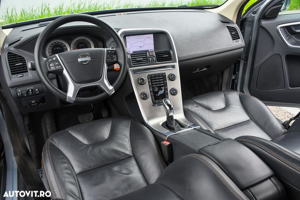 Volvo XC 60 D5 AWD Aut. Summum - 6