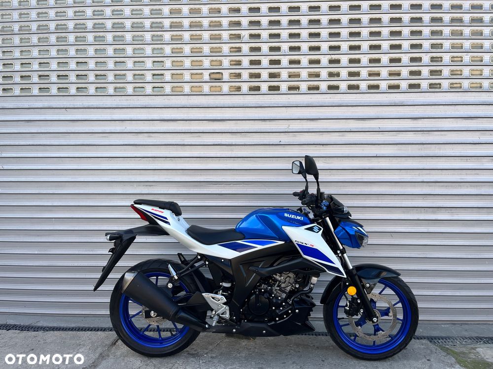 Suzuki GSX - 19