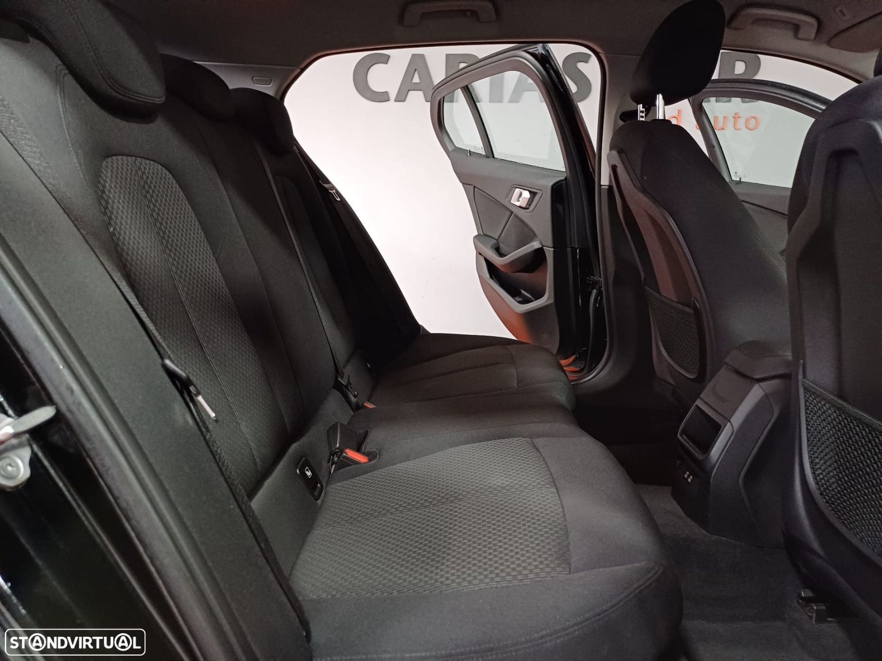BMW 116 d Line Sport - 13