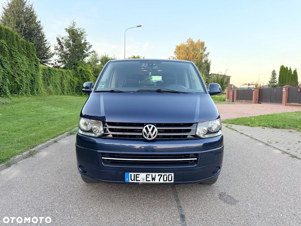 Volkswagen Multivan - 16