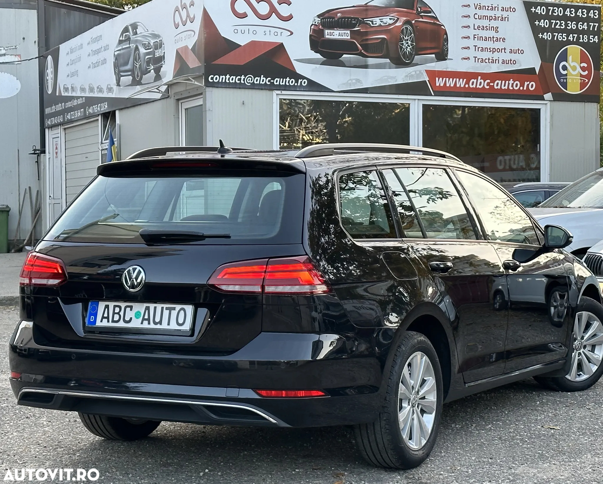 Volkswagen Golf - 3