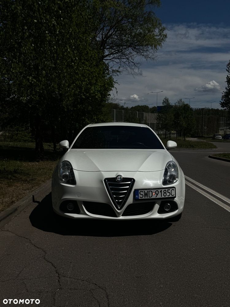 Alfa Romeo Giulietta - 1