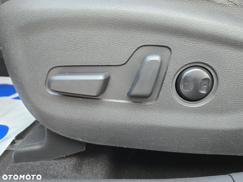 Hyundai Tucson blue 1.7 CRDi 2WD Intro Edition - 11