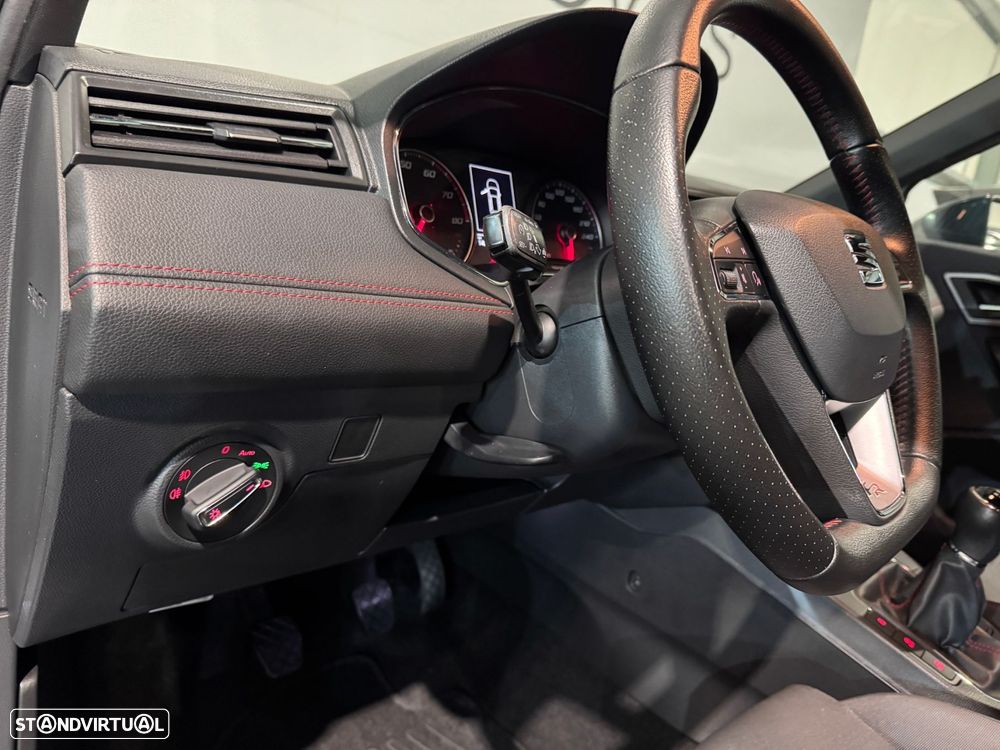 SEAT Arona 1.0 TSI FR - 33