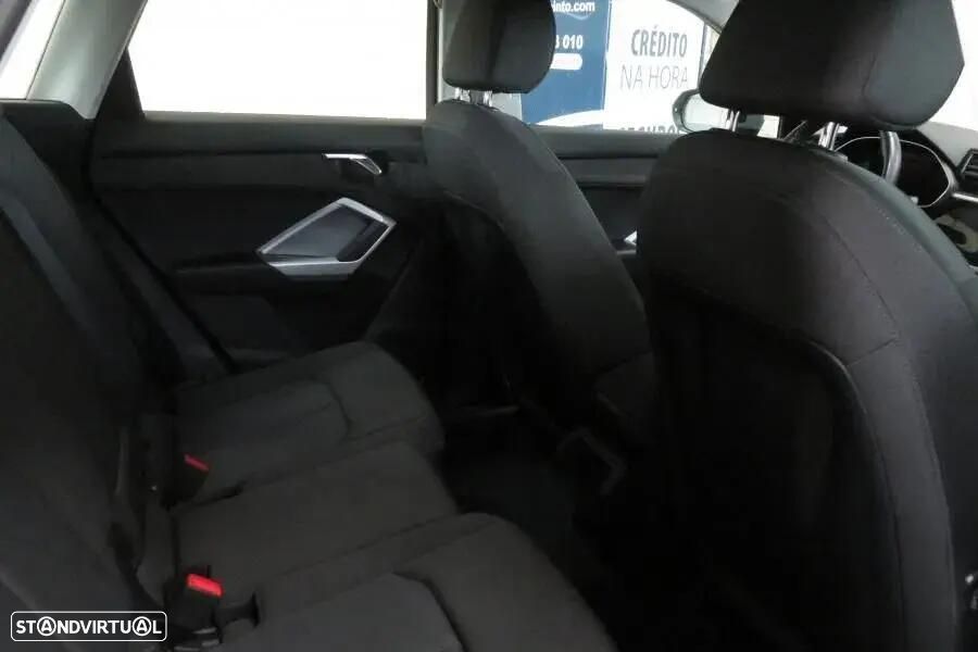 Audi Q3 35 TFSI Advanced — fotografia 15