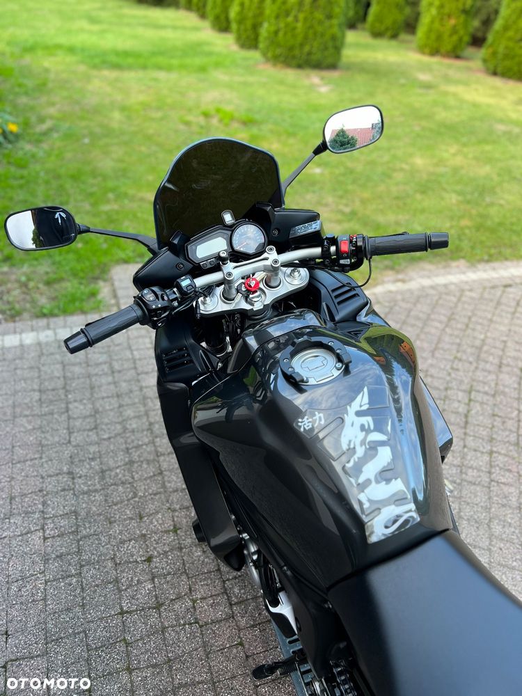 Yamaha FZ - 21