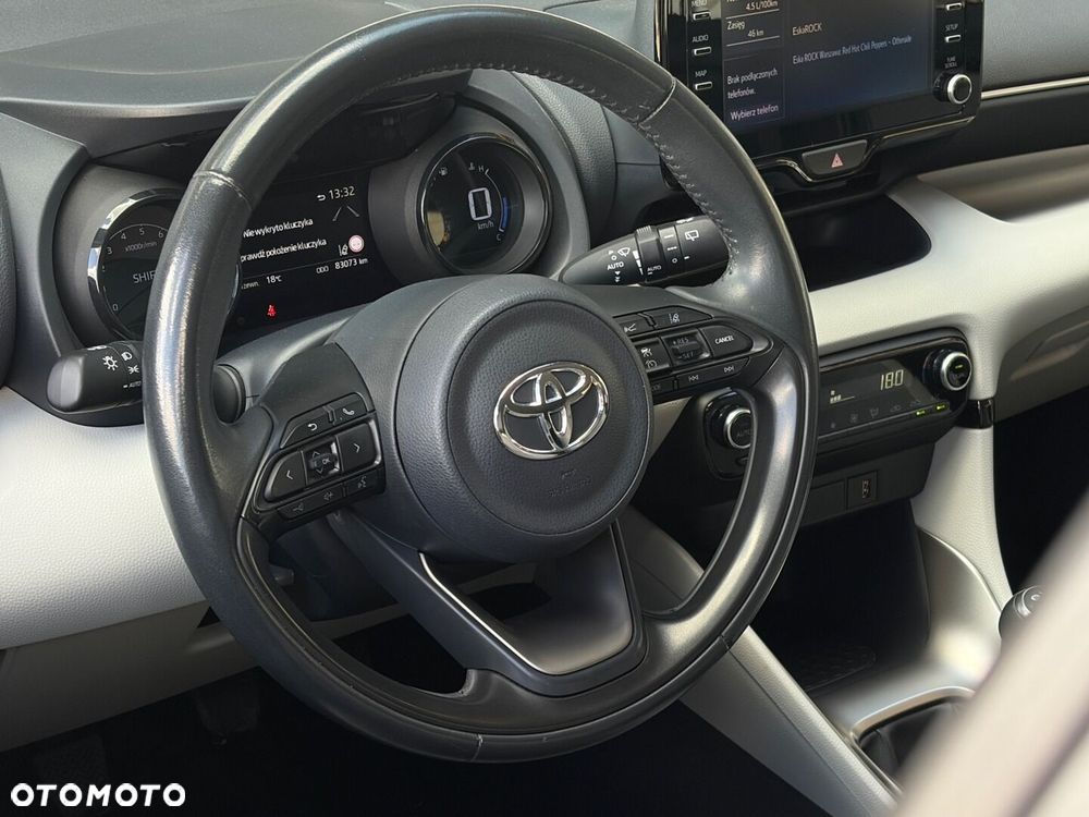 Toyota Yaris 1.5 Selection Elegant - 16