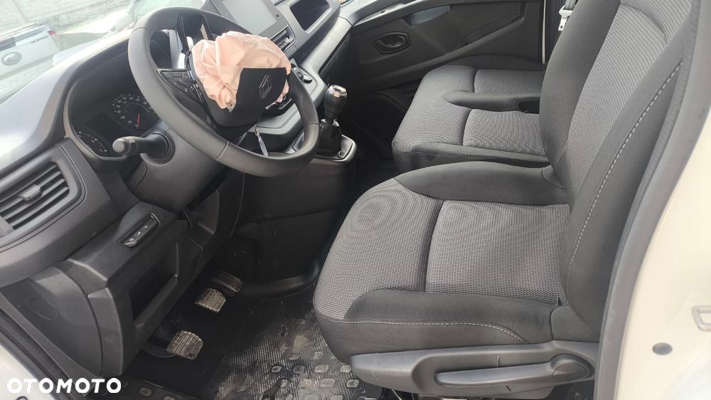 Renault Trafic - 6