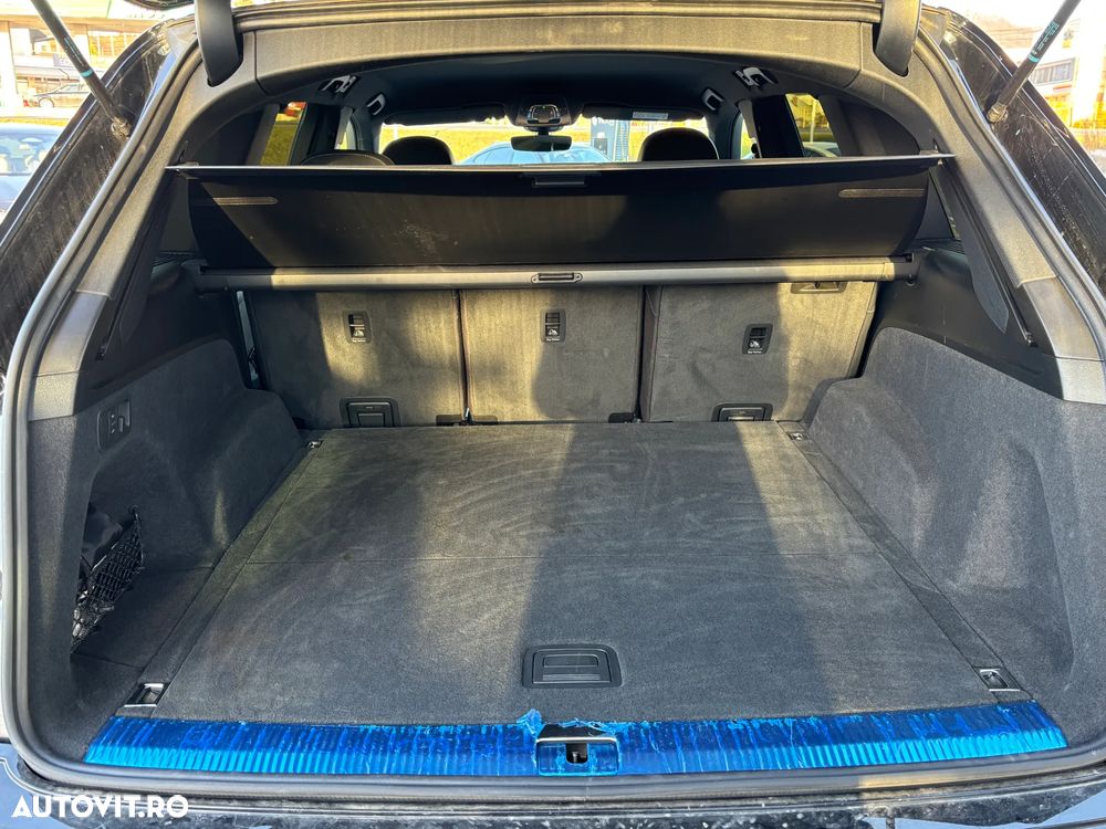 Audi Q7 3.0 50 TDI quattro Tiptronic S Line - 9