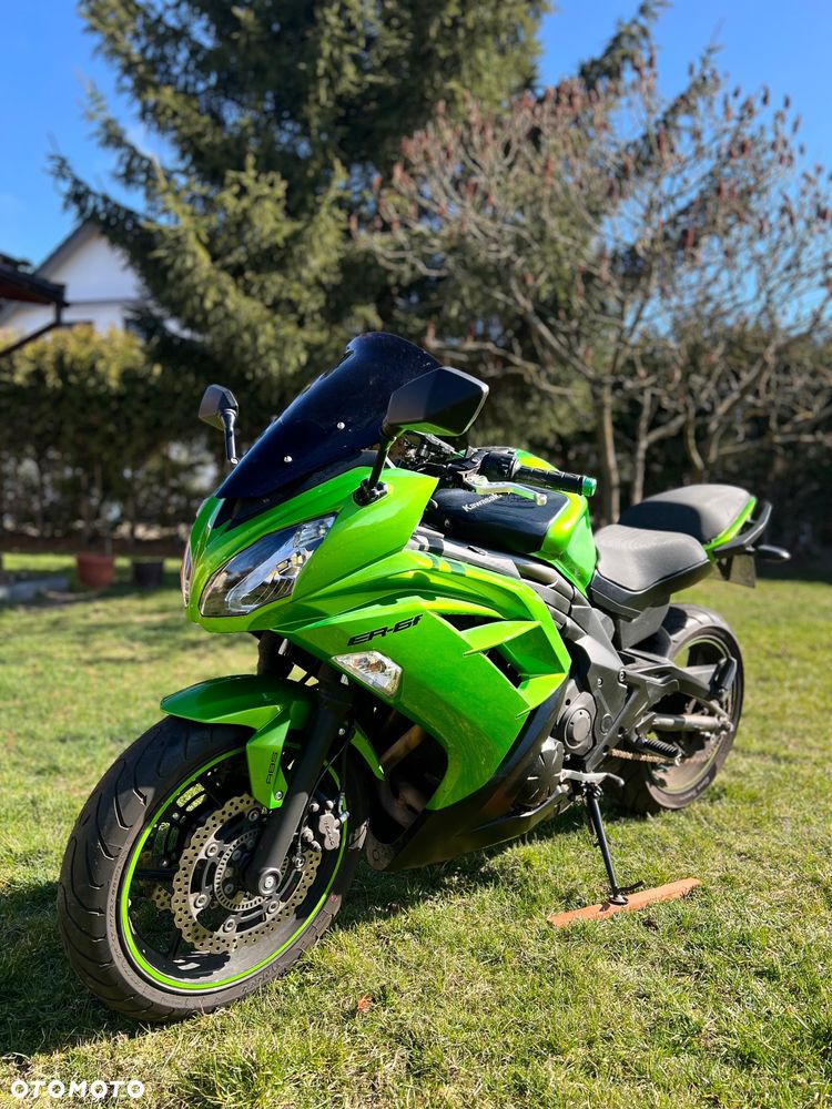 Kawasaki ER - 12
