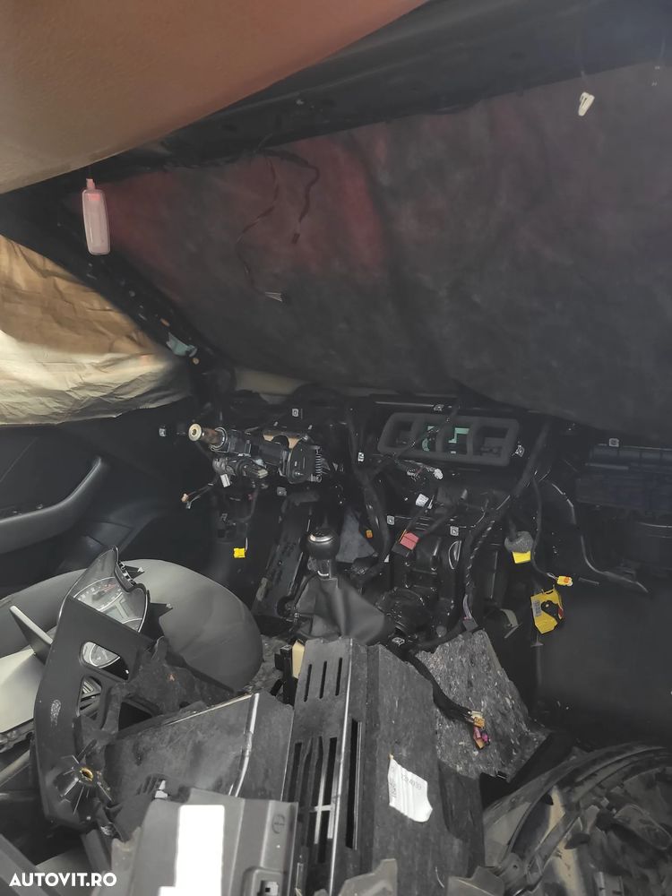 Dezmembrez audi a3 1,6 euro 6 - 4