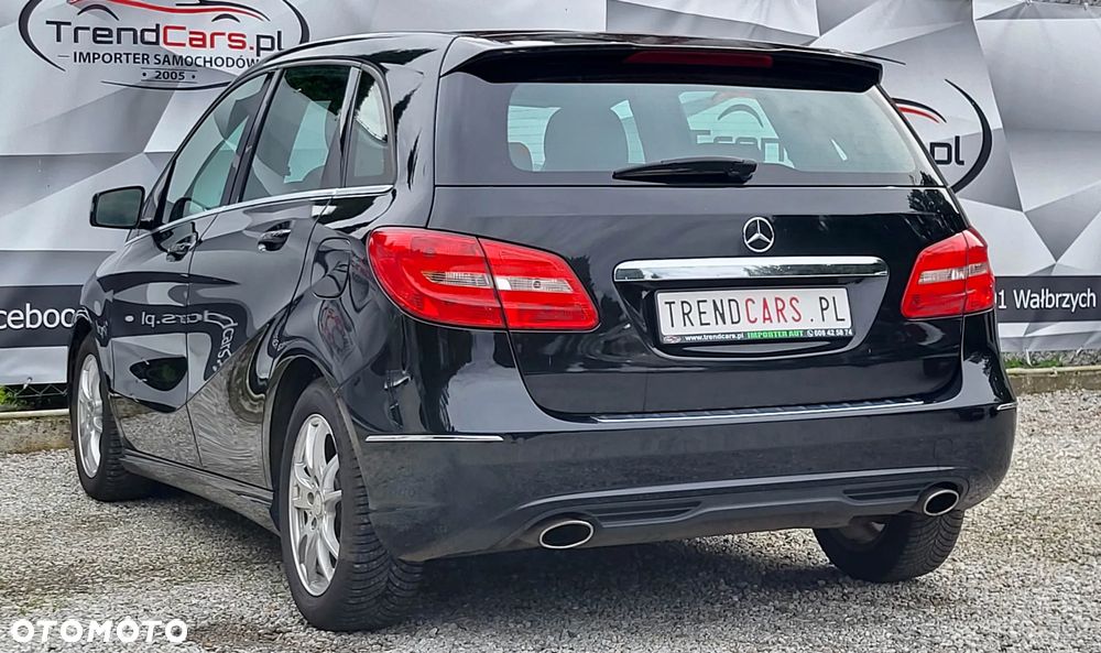 Mercedes-Benz Klasa B 180 Edition - 27