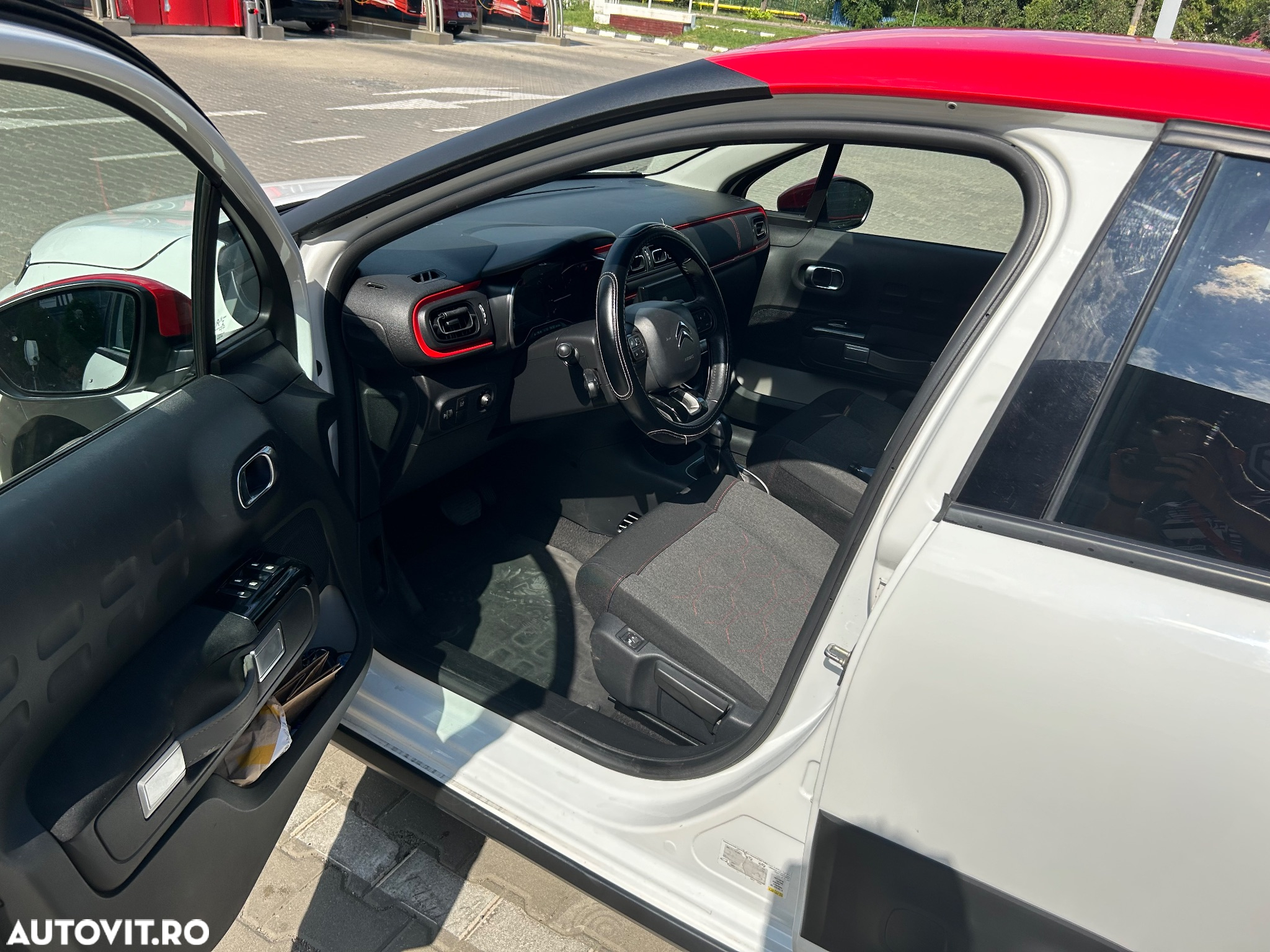 Citroën C3 1.2 PureTech S&S EAT Shine - 12