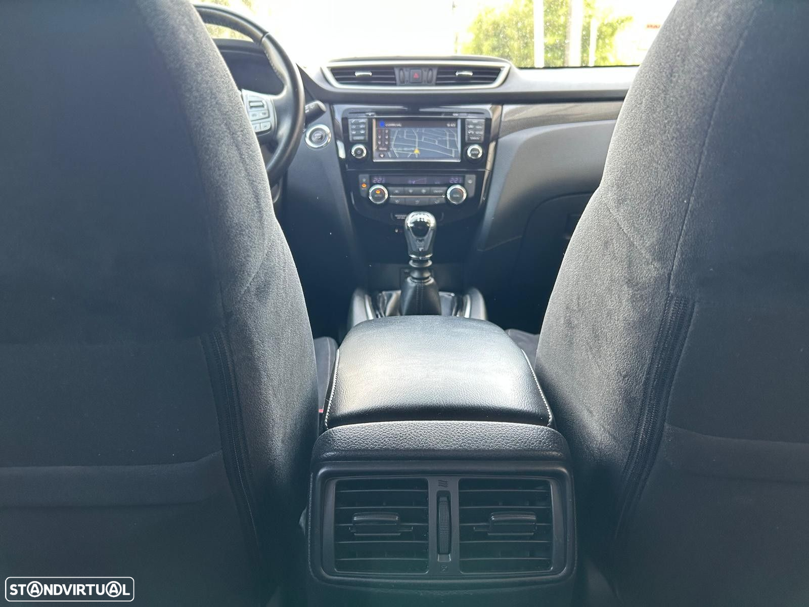 Nissan X-Trail 1.6 dCi N-Connecta - 24