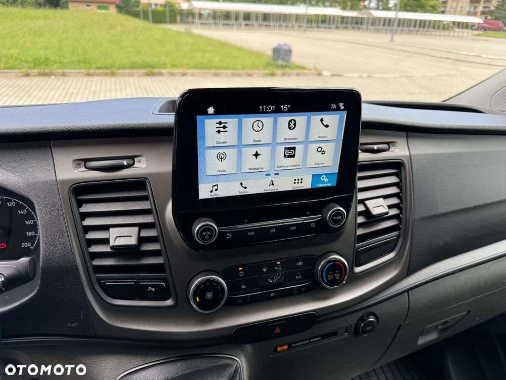 Ford TRANSIT CUSTOM - 23