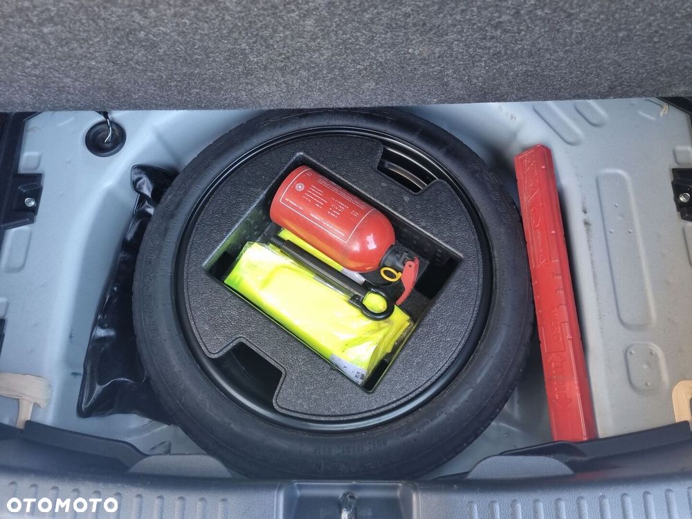 Toyota Yaris Hybrid 1.5 Comfort - 26