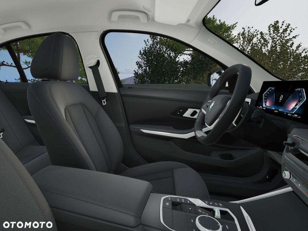 BMW Seria 3 318i M Sport - 13
