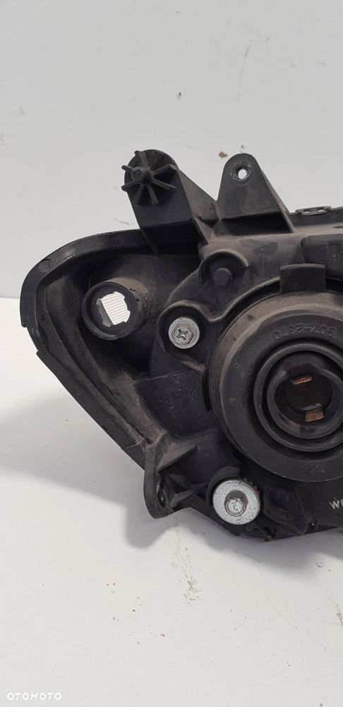 Suzuki AN 650 Burgman 03-12 Lewy Reflektor - 4