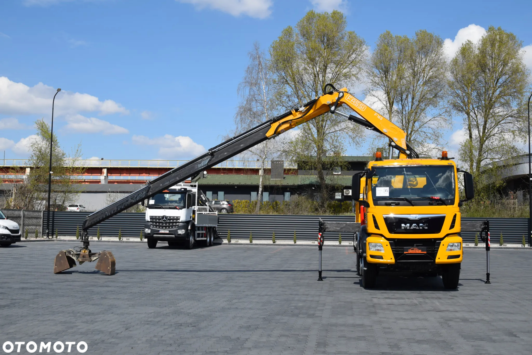 MAN TGS 26.400 / 6x4 / EURO 6 / UDT / HDS FASSI 165 / WYSUW x3 / ROTATOR / CHWYTAK / STEROWANIE RADIOWE / WZMOCNIONA RAMA / WYWROTKA / HYDROBURTA / AUTOMAT / 2017 / NOWE OPONY - 100% / NISKI PRZEBIEG / STAN IDEALNY / SPROWADZONY - 17