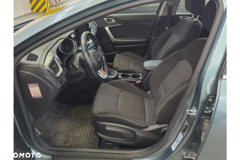 Kia Ceed 1.5 T-GDI M - 5
