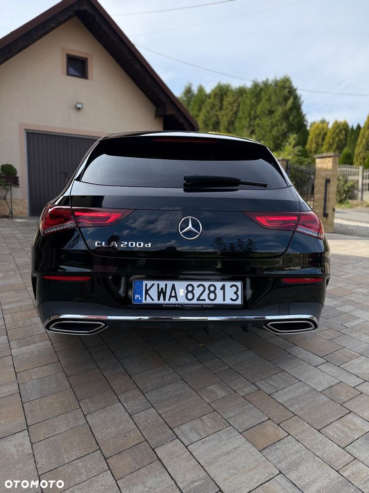 Mercedes-Benz CLA 200 d Shooting Brake 8G-DCT AMG Line - 4
