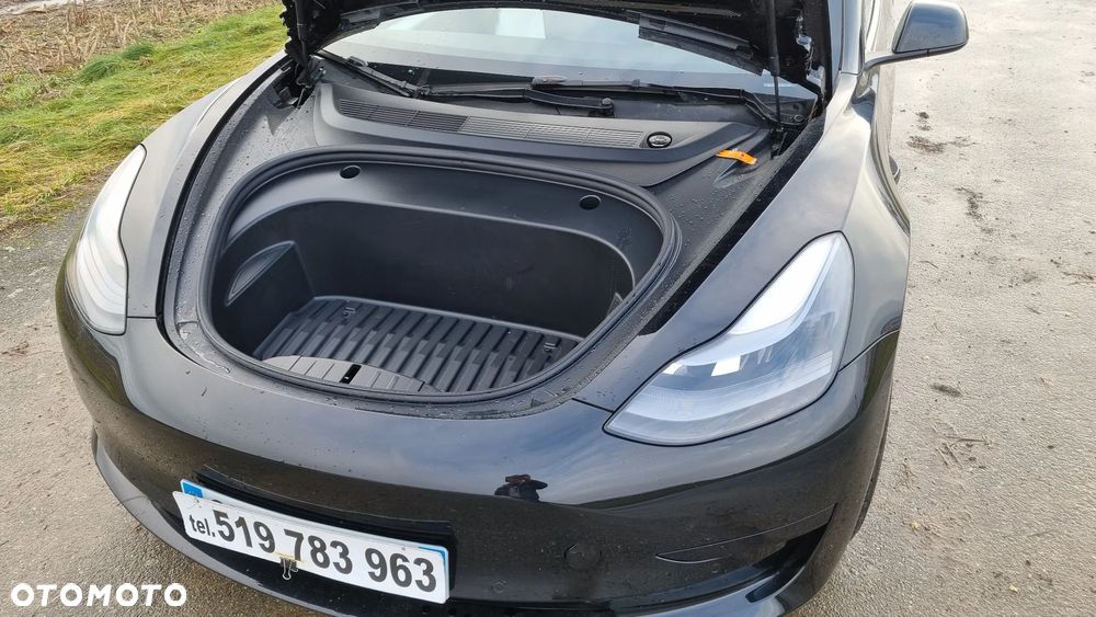 Tesla Model 3 - 5