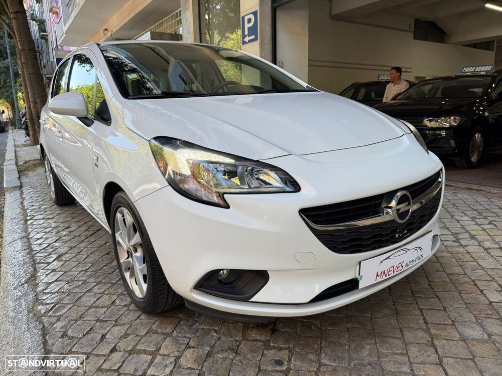 Opel Corsa 1.2 120 Anos - 11