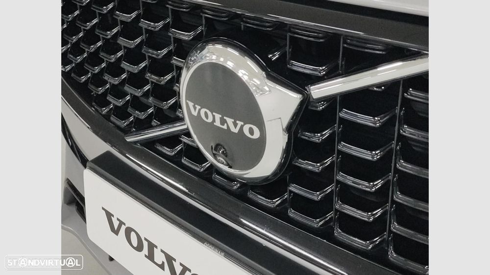 Volvo V90 2.0 T6 PHEV Plus Dark AWD - 17