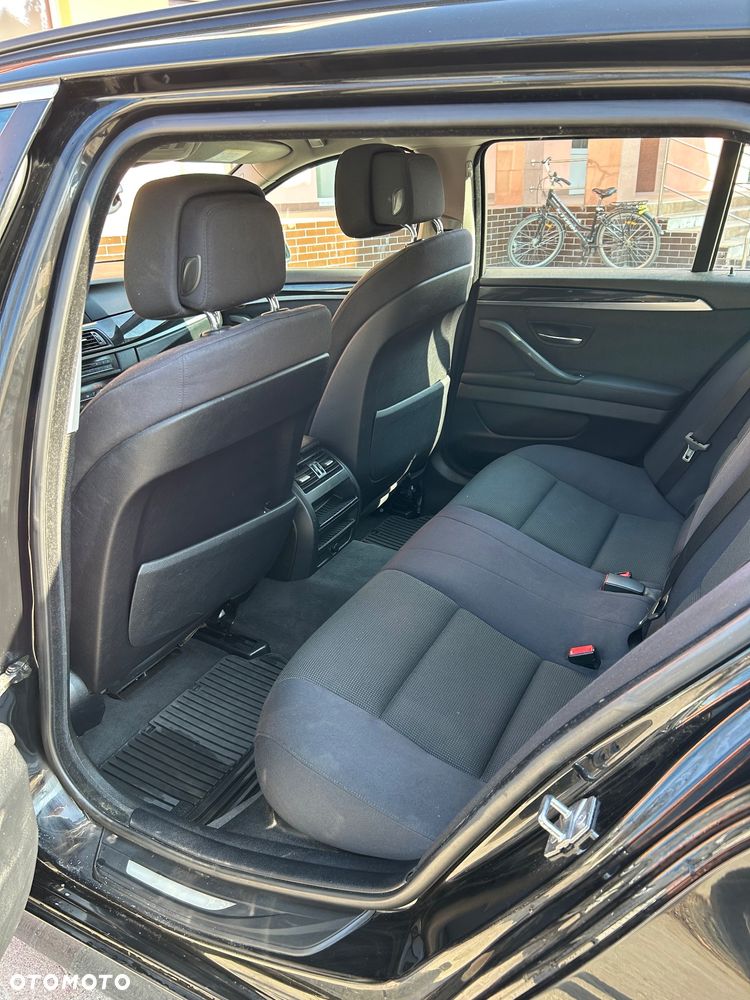 BMW Seria 5 520d - 8