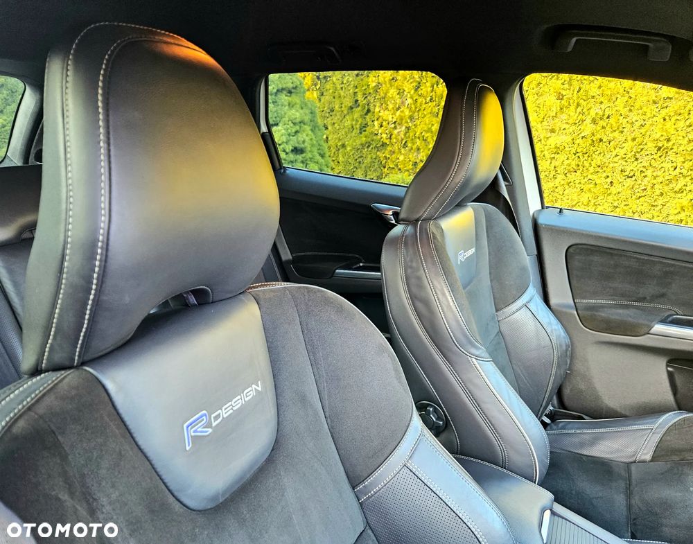 Volvo XC 60 D3 Geartronic RDesign - 19