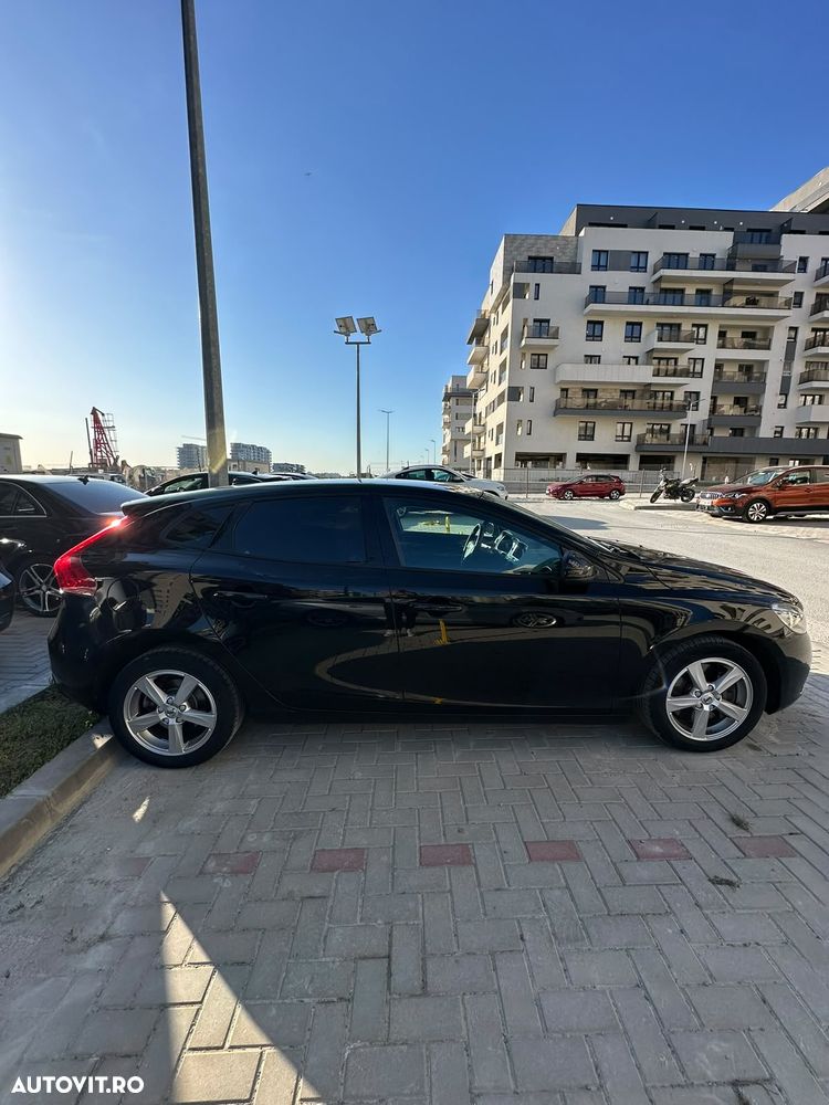 Volvo V40 D2 Aut. Basic - 3