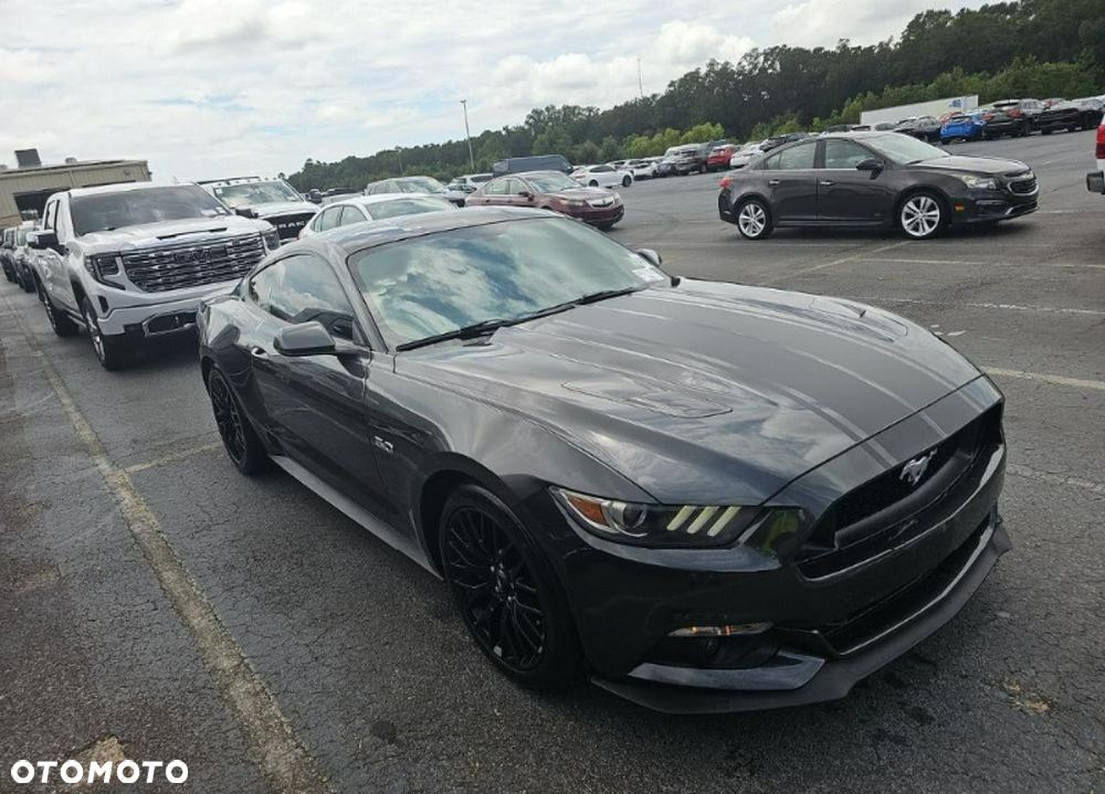 Ford Mustang - 3