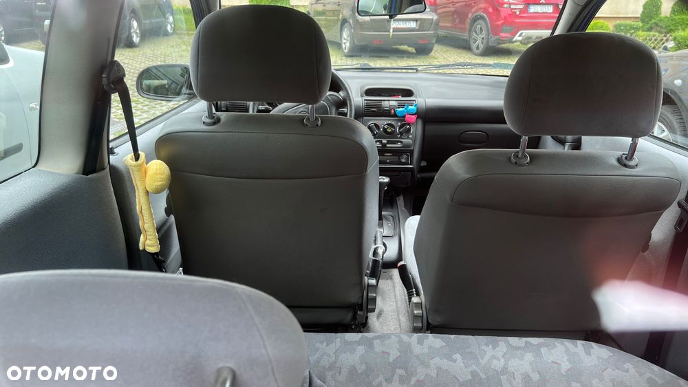 Opel Corsa - 7