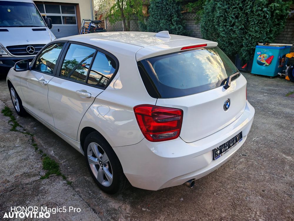 BMW Seria 1 114d Sport Line - 3