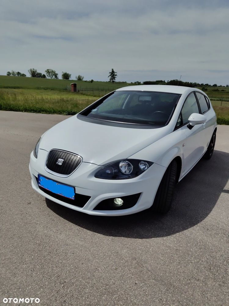 Seat Leon 1.6 TDI DPF Ecomotive Style Copa - 2