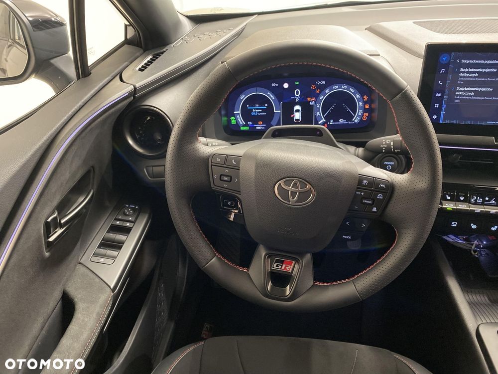 Toyota C-HR - 13
