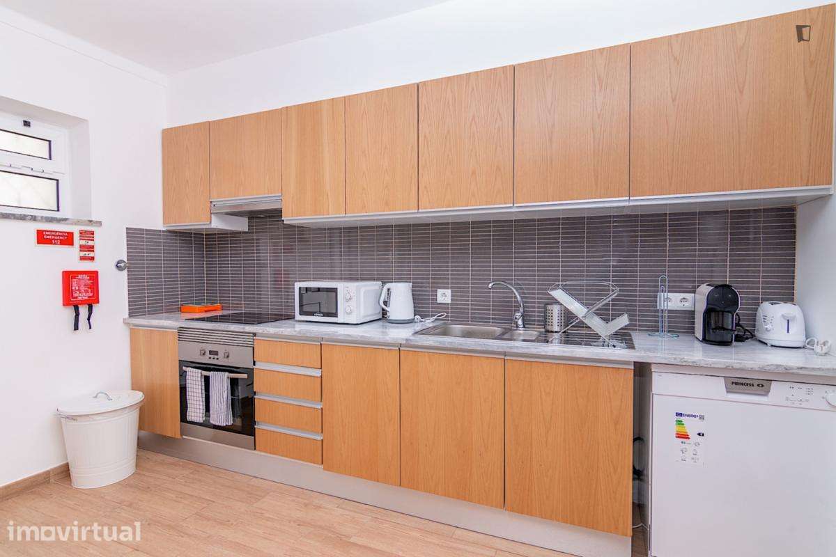 Apartamento com 3 quartos - localizado em Faro - Grande imagem: 4/24