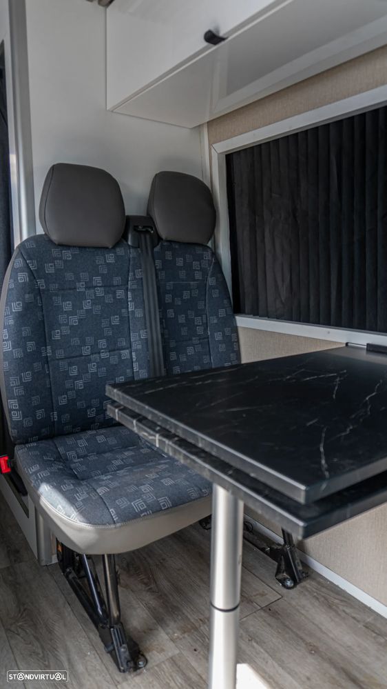 Mercedes-Benz Sprinter - 10